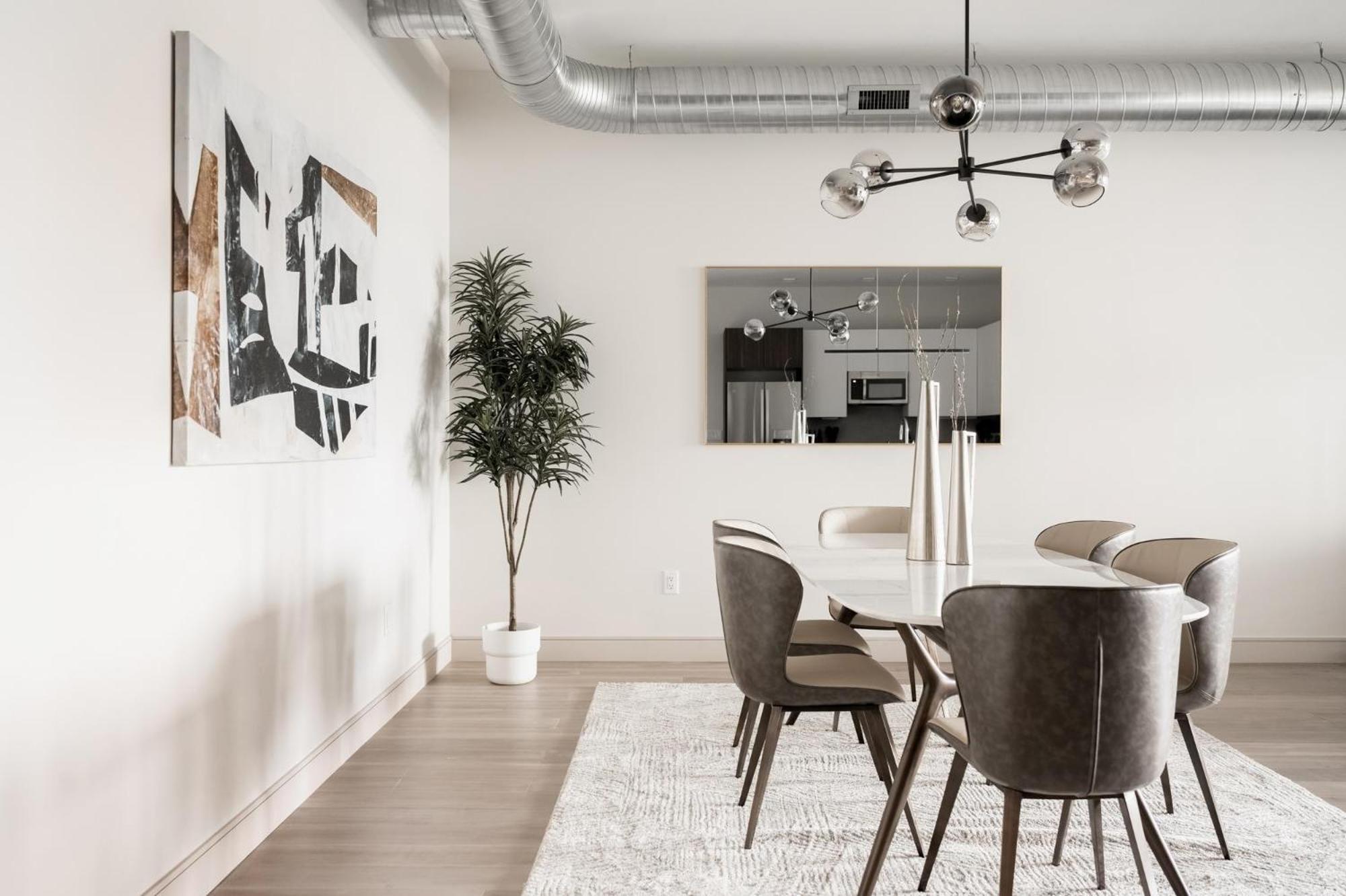 Сasa de vacaciones Gameday Oasis - Private Balcony - Jefferson Park - Tesoro DEN
